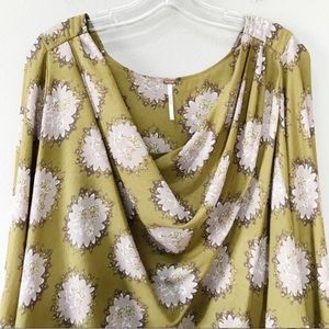 Free People oversized green floral top, with balloon sleeves size Small